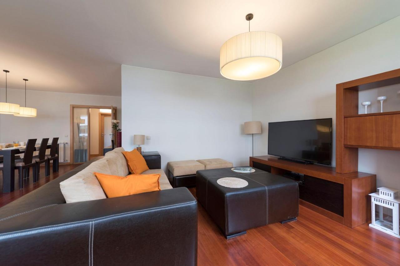 Lovelystay - Oporto Beach Apartment With 2 Free Parking Spots Матозиньюш Экстерьер фото