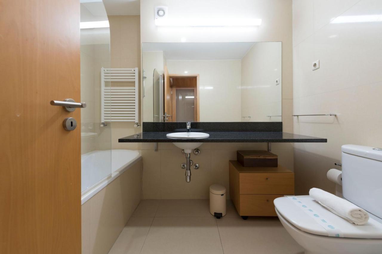 Lovelystay - Oporto Beach Apartment With 2 Free Parking Spots Матозиньюш Экстерьер фото