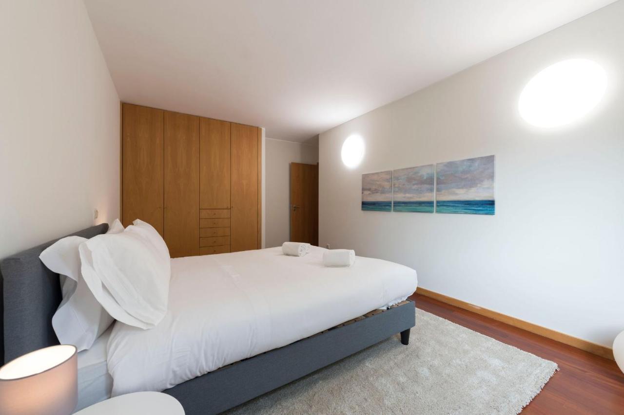 Lovelystay - Oporto Beach Apartment With 2 Free Parking Spots Матозиньюш Экстерьер фото